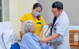 Thay van trong van cứu sống hai bệnh nhân cao tuổi