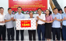 Xã Bát Tràng trao mái ấm kiên cố cho gia đình khó khăn
