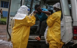 Số ca tử vong vì Ebola ở châu Phi tăng lên hơn 200 người