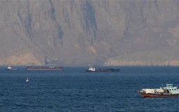 Iran khẳng định không đàm phán về eo biển Hormuz