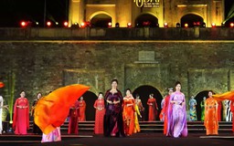 Tà áo dài đưa văn hóa Việt vươn xa  | Văn hóa và sự kiện | 30/05/2026