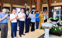 Chủ tịch HĐND TP Hà Nội chúc mừng Đại lễ Phật đản năm 2026