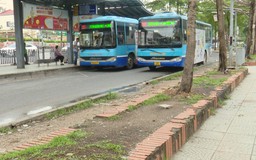 Bao giờ chỉnh trang trạm trung chuyển xe buýt Long Biên?