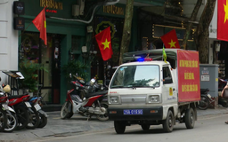 Công an các xã, phường duy trì trật tự đô thị xuyên suốt dịp nghỉ lễ