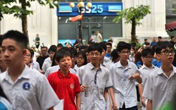 Thí sinh dự thi môn Ngữ văn kỳ thi tuyển sinh vào lớp 10