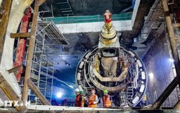 Xuyên đêm tháo dỡ máy đào hầm tuyến metro Nhổn – Ga Hà Nội