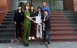 Giải cứu ba thiếu nữ bị dụ dỗ làm 'việc nhẹ, lương cao'