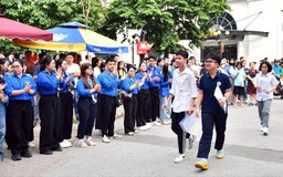 Thí sinh Hà Nội hoàn thành hai môn thi vào lớp 10 công lập