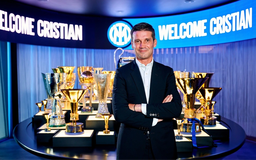 HLV Chivu được Inter Milan gia hạn hợp đồng