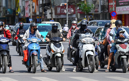 Kiến nghị sớm ban hành chính sách chuyển đổi xe xăng