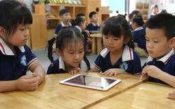 Trẻ em hạnh phúc, an toàn, vững bước trong kỷ nguyên số
