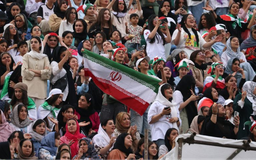 FIFA thu hồi suất mua vé World Cup của CĐV Iran