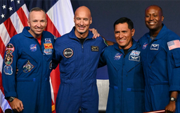 NASA công bố phi hành đoàn Artemis III
