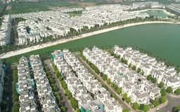 Giá vàng điều chỉnh và bài toán dài hạn của mô hình đổi vàng lấy nhà