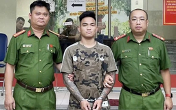 Bắt giữ đối tượng cầm điếu cày đánh người dân
