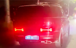 Công an vào cuộc xác minh xe biển xanh rời khỏi hiện trường sau TNGT