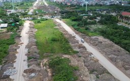 Vành đai 4 ngổn ngang phế thải xây dựng