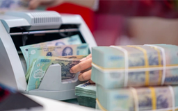 Chấn chỉnh tình trạng 'lách' quy định lãi suất huy động