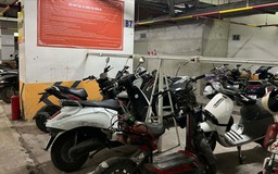 Xe điện dưới hầm chung cư: Chờ quy chuẩn để hết lúng túng