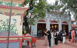 Phủ Tây Hồ - Chốn linh thiêng giữa lòng Hà Nội