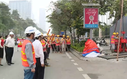 Điều chỉnh rào chắn đường Văn Cao phục vụ thi công metro số 5