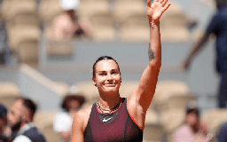 Aryna Sabalenka thẳng tiến tại Roland Garros