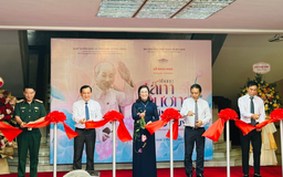 Khai mạc triển lãm 'Những tấm gương bình dị mà cao quý'