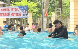 Xã Bất Bạt phổ cập bơi an toàn cho trẻ em trong dịp hè