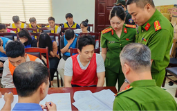 Khi người già trở thành 'con mồi' của 'bẫy' kỳ nghỉ