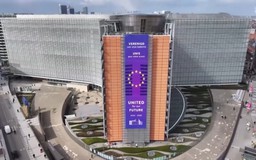 EU xem xét hoãn hội nghị thượng đỉnh với Anh