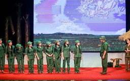 Vở diễn 'Khoảng trời con gái': Tri ân liệt sĩ tại Ngã ba Đồng Lộc