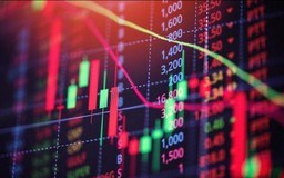 Áp lực bán mạnh, VN-Index giảm gần 15 điểm