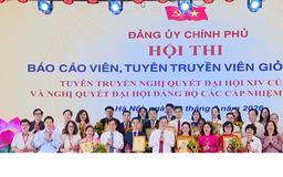 Tuyên truyền đưa Nghị quyết vào cuộc sống