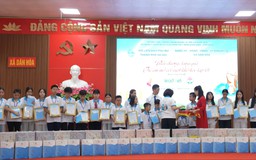 Ngày hội 'Chắp cánh ước mơ cho con' tại làng Tri Lễ