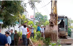 Xã Vĩnh Thanh cưỡng chế công trình vi phạm trên đất công