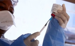 Mỹ nối lại hợp tác với Liên minh vắc-xin Gavi vì dịch Ebola