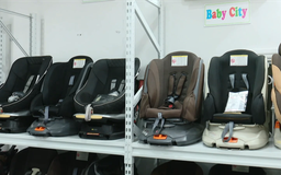 Từ 15/8, phạt cảnh cáo ô tô chở trẻ em không có thiết bị an toàn phù hợp