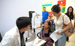 Ngày hội bé vui khám mắt