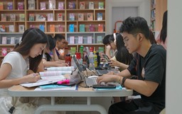 Thư viện mùa thi