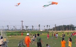 Mất an toàn khi thả diều gần lưới điện