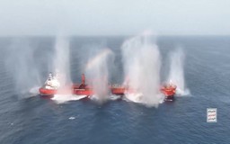 Houthi tuyên bố cấm tàu thuyền Israel hoạt động trên Biển Đỏ