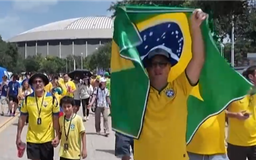 Trái ngược cảm xúc từ cổ động viên Brazil và Đức