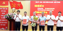 Phường Văn Miếu - Quốc Tử Giám có 35 tổ dân phố, chi bộ tổ dân phố