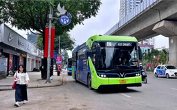 Từ 1/7, Hà Nội miễn phí vé xe buýt trong vùng phát thải thấp