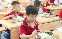 Hà Nội dự kiến nâng mức hỗ trợ ăn bán trú cho học sinh tiểu học