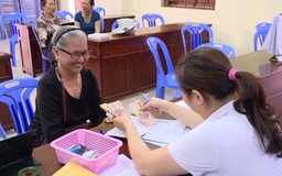 Hà Nội mở đợt cao điểm hỗ trợ chi trả lương hưu, trợ cấp BHXH