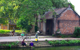 Làng cổ Đường Lâm - Làng du lịch tốt nhất thế giới