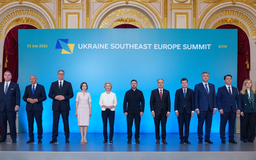 EU thắt chặt hợp tác quốc phòng với Ukraine
