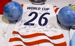 Đấu giá loạt kỷ vật World Cup vì mục đích thiện nguyện
