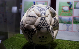 Đấu giá quả bóng 'Bàn tay của Chúa' của huyền thoại Maradona